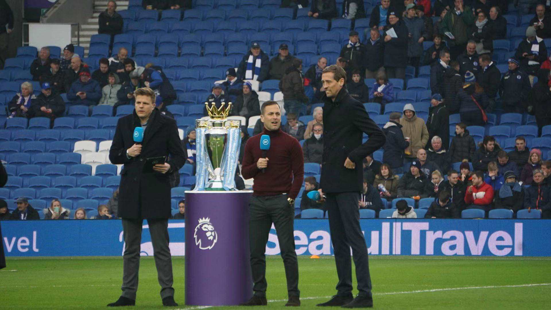 通过短传配 通过短传配